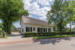 Foto 1 van Nieuw-Loosdrechtsedijk 87